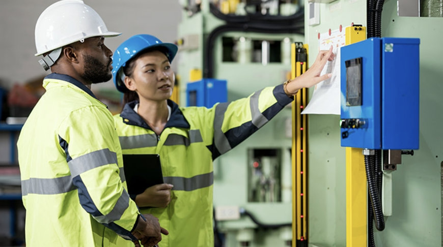 Ricerca Schneider Electric: la digitalizzazione crea nuovi lavori di area tecnologica nell’industria